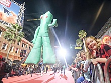 Рождественский парад прошел в Голливуде
