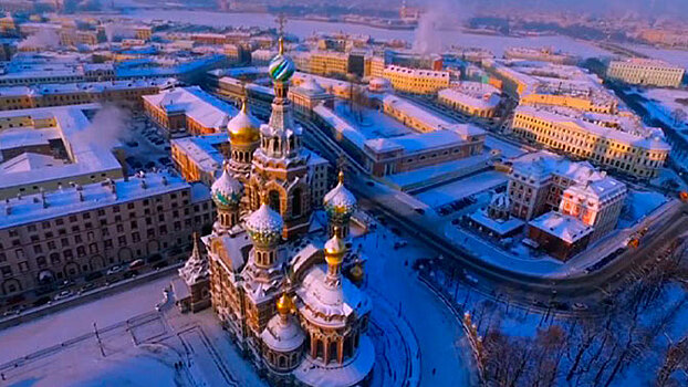 Мечтаю снять леса со Спаса на Крови: в Петербурге реставрируют знаменитый храм