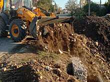 Под Анапой активисты ремонтируют размытые стихией дороги