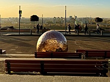 Новый арт-объект в виде солнца установили на набережной Федоровского