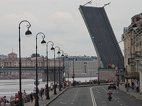 В Санкт-Петербурге лжекандидаты выстроились в очередь