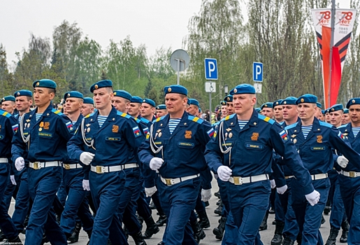 В весенний призыв омские военкоматы планируют «вызвать» более 15 тысяч человек, включая тех, кто ...