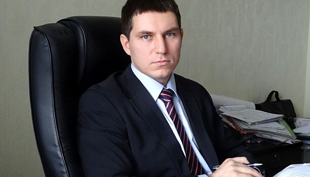 Экс-чиновник Максимов останется под арестом