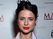 «Повезло Прилучному»: Мирослава Карпович в мокром платье без белья произвела фурор