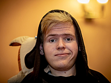 Как москвич, который с трудом дышит, бьется за лекарство для людей со СМА: Новости общества ➕1, 16.07.2021