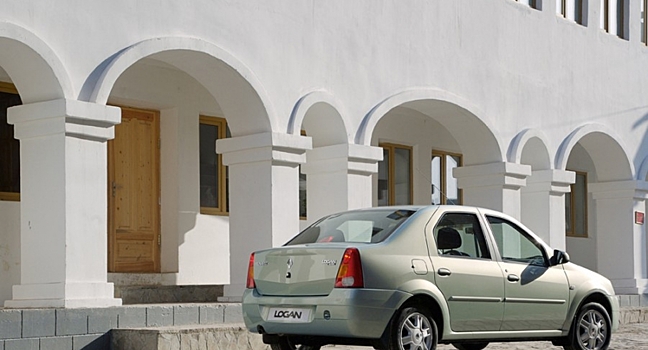 АвтоВАЗ опроверг информацию о сборке старого Renault Logan