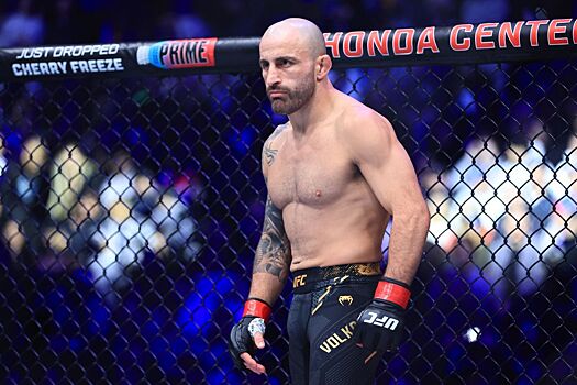 Экс-чемпионы UFC Александр Волкановски и Алджамейн Стерлинг провели спарринг