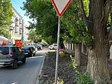 В центре Саратова изменят приоритетность движения на «Уступи дорогу»