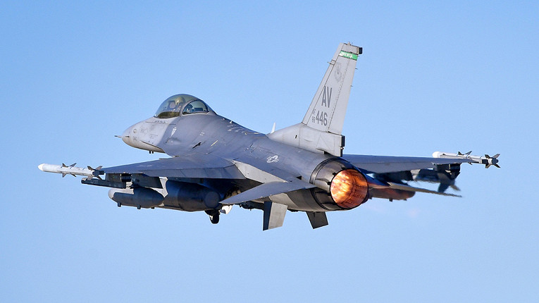 Командующий дивизионом ВС России сообщил об уничтожении F-16 ВСУ ракетами С-300