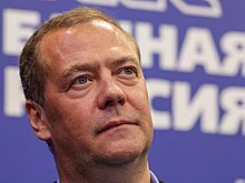 Медведев порассуждал о поставках Киеву вооружения словами «все заполыхает»