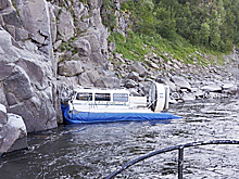 СК завел дело после гибели туриста при столкновении судна со скалой