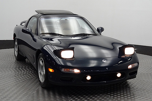 25-летнее купе Mazda RX-7 продали за цену нового Porsche