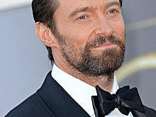 От работы физруком до лечения онкологии: 10 фактов о Хью Джекмане