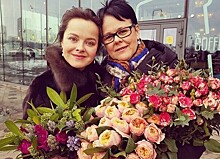 Наталья Медведева привела маму на шоу «Вечерний Ургант»
