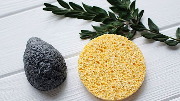 Как пользоваться спонжем конняку для умывания лица?