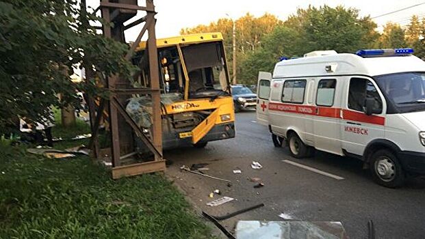 ДТП в Ижевске: пострадали 17 человек