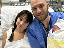 Яна Поплавская опубликовала фото новорожденной