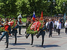 Собянин возложил венки в День памяти и скорби