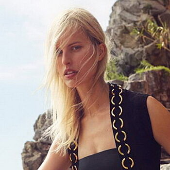 Сегодня: Каролине Курковой - 35