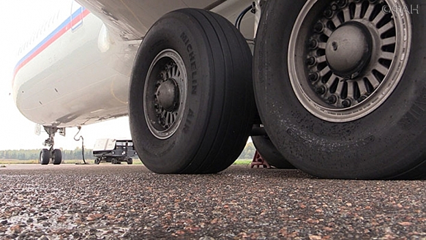 «Саратовские авиалинии» приостановили полеты Ан-148
