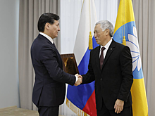 Глава Калмыкии Бату Хасиков поприветствовал старт работы пятого состава Общественной палаты республики