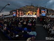 Концерт звёзд мировой оперы подарили Петербургу на День города