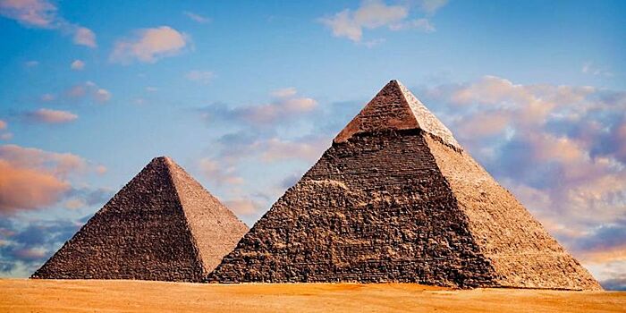 Почему на вершины пирамид в Египте подниматься запрещено
