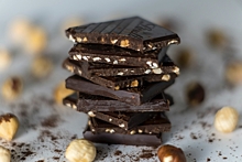 Диетолог Соломатина рассказала о пользе шоколада для пожилых