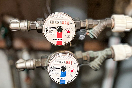 В РФ вдвое повысили плату за воду без счетчика