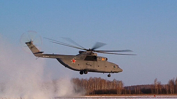 Экипажи армейской авиации под Челябинском отработали посадку вертолетов вслепую