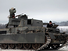 Рвавшиеся к Кронштадту танки со свастикой остановил гаишник