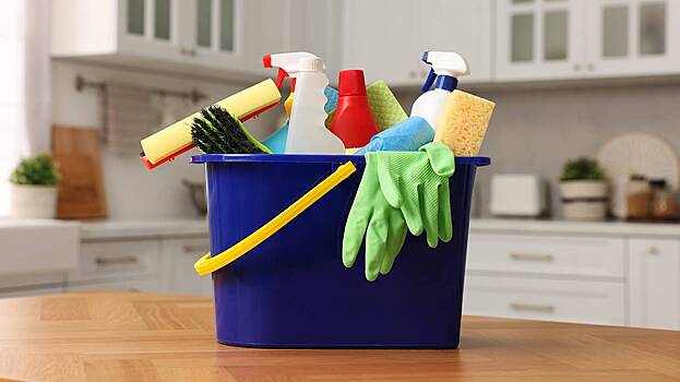 Какие компоненты в составе бытовой химии вызывают ожоги