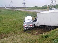 Двое человек пострадали в массовом ДТП под Саратовом
