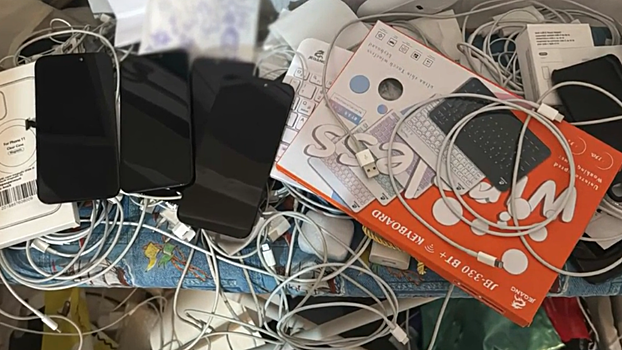 Курьера телефонных мошенников задержали за обман столичной пенсионерки на 1,3 млн руб.