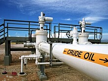 Саудовская Аравия продолжает сокращать добычу нефти