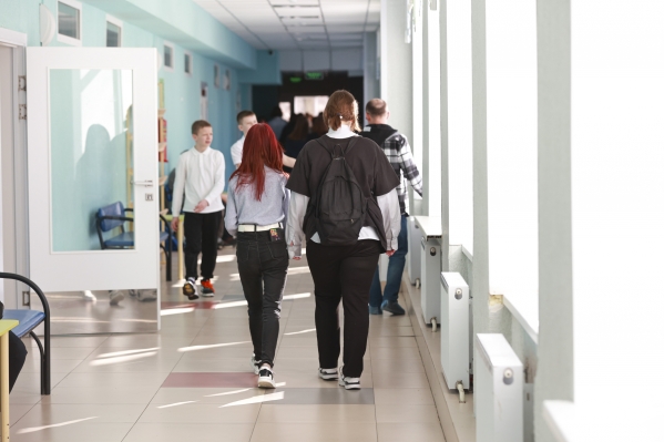 Петербургская девятиклассница угрожала устроить стрельбу в своей школе