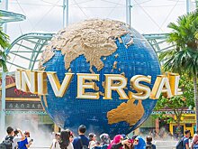 Universal Pictures выпустит фильм по книге "Напоминание о нем" Колин Гувер