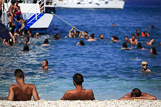 Греция потеряла 60 процентов российских туристов