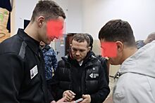 Пётр Ян побывал в исправительной колонии, где прошёл товарищеский футбольный матч