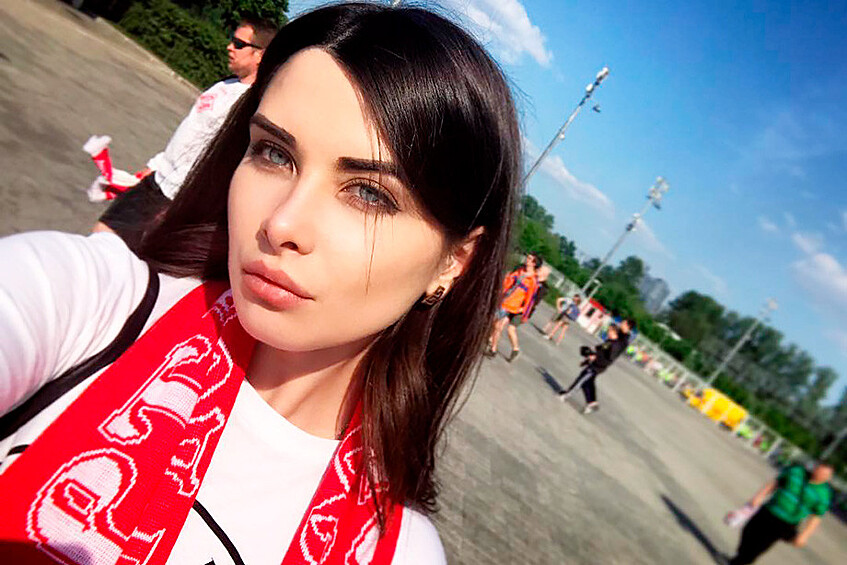 В России не так давно закончился сезон-2017/18 РФПЛ, победителем которого стал московский «Локомотив». Посмотрите на девушек, которые сделали сезон-2017/18 РФПЛ еще интереснее 