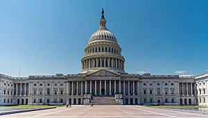 Стало известно, ответят ли США на удары Ирана по американским базам в Катаре
