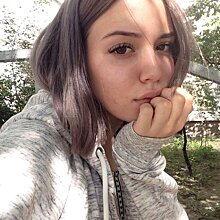 «Кого-то ты мне напоминаешь»: девушку из Киева называют копией Джессики Альбы