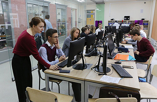 Минобрнауки согласно разрешить старшекурсникам преподавать в школах