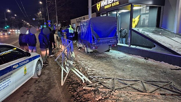 Разыскиваемый сиделец угодил в руки полиции после пьяного ДТП в Краснодаре