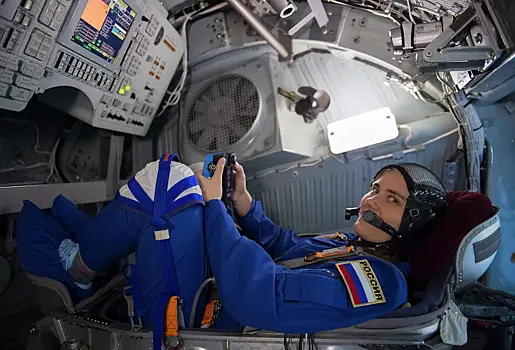 Космический корабль Crew Dragon с Анной Кикиной отстыковался от МКС