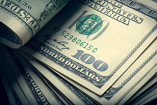 Курс доллара продолжил рост против других валют