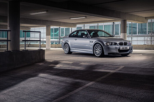 BMW M3 CSL (E46) - исключительные характеристики и потрясающая эстетика