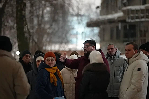 Мэр Станислав Трофимов обсудил с жильцами дома на проспекте Мира ход ликвидации последствий падения БПЛА