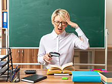 В Калуге педагога уволили за анкету с матом