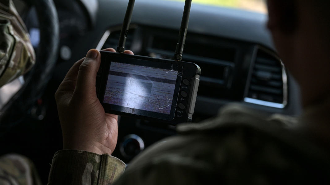 Российский Ланцет уничтожил самолет ВСУ Су-25 в Днепропетровской области